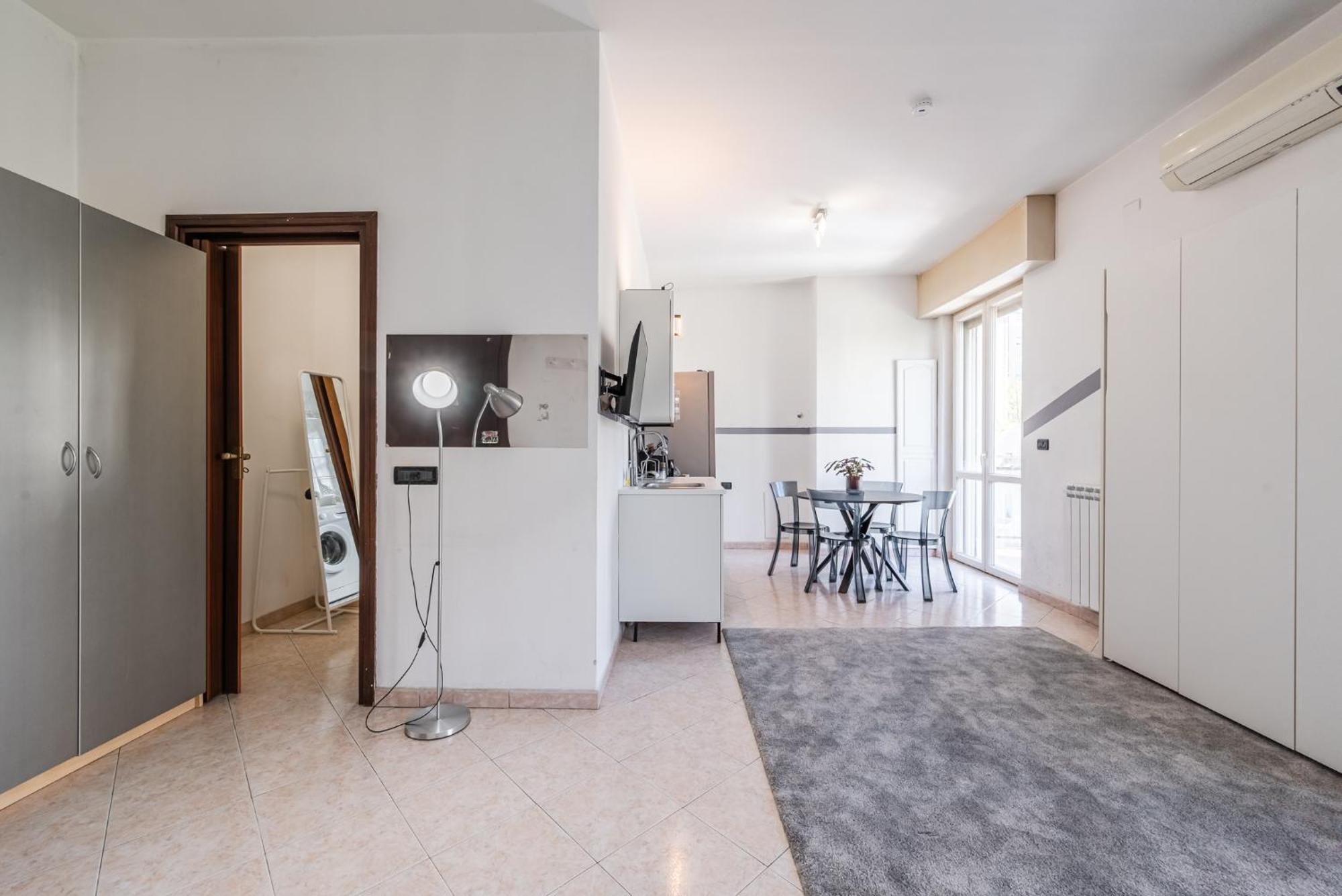 Roma 23, Smartstay Rozzano Dış mekan fotoğraf