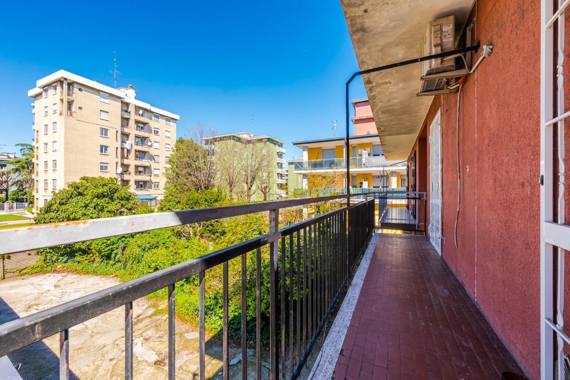 Roma 23, Smartstay Rozzano Dış mekan fotoğraf